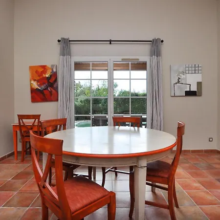 Beautiful In With Kitchen Holiday home *